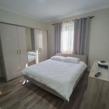 Διαμέρισμα Sokoli, Lovely Modern Τίρανα